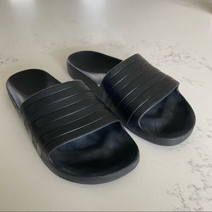 Men’s Size 11 Adidas Slides
